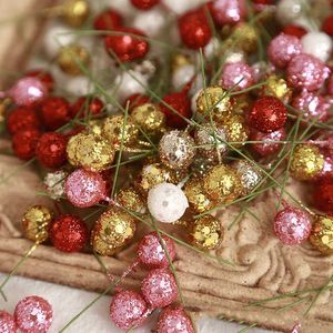 装飾的な花の花輪50/100pcs/lotベリー装飾のためのベリークリスマスツリークリスマスパーティー装飾ケーキギフトボックス飾りアクセサリーT230217