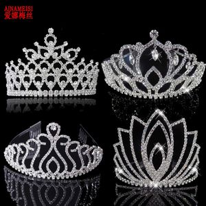 Tiaras ainameisi 9 estilo de luxo de luxo Tiaras e coroas com bandas de cabeça para caba de cabeça de coroa Big Crown para mulheres Z0220