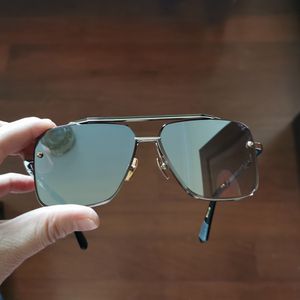 Square Sunglasses Silver Metal Grey Silver Mirror Men Designers Sunglasses Sonnenbrille Shades gafas de sol UV400 Eyewear with Box