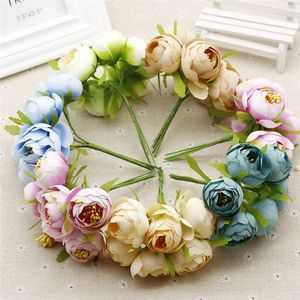 Kwiaty dekoracyjne 30pcs/Lot Silk Flower Artificial Head Dekoracja ślubna Wciągy samochodowe i imprezowe 107