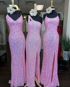 2023 Pink Sequins Bridesmaid Dresses Spaghetti Straps Floor Length Sleeveless One Shoulder Side Slit Ruched Custom Made Plus Size Maid of Honor Gowns