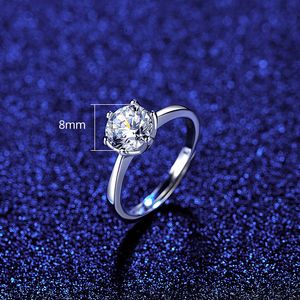 Moissanite Diamond Pierścień S925 srebrny srebrny sześć pazur moissanite otwarty pierścionek weselny Pierbijca Pierścień Europa marka elegancka kobiety wysokiej klasy pierścionek walentynki Gift SPC