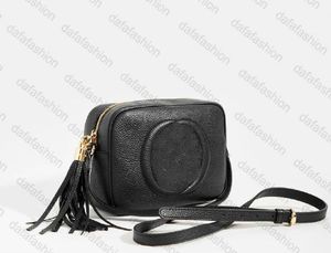 Soho Kleine Leder-Disco-Tasche aus schwarzem Leder. Designer-Kamera-Umhängetasche für Damen