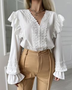 Kvinnor BLOUSES Spring Autumn Kvinnor Kontrast Lace V-Neck Flounce Sleeve Top 2023 Femme Bell V Neck Blus Office Lady Outfits