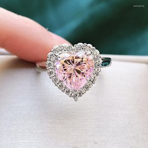 Klusterringar Micro Set hjärtformad rosa diamantring för kvinnlig S925 Silver Gemstone Imitation Weddin