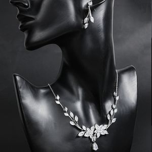 Fashion Bridesmaid Bridal Jewelry Sets for Women Silver Color Crystal Necklace Earrings Set Prom Wedding Jewelry Gift