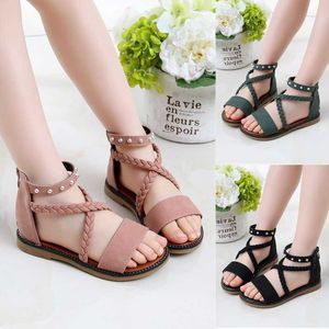 Sandaler 2022 Summer Sandals for Girl Child Fashion Cross Strap Princess Flat Heel Beach Shoes Soft-Soled Roman Shoes Storlek 27-37 CSH1398 R230220