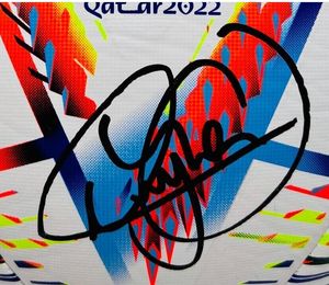 Neymar Alvarez Floresサイン入り署名付き署名されたオートコレクションの記念品2022ワールドカップサッカーボール