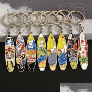 Keychains Lanyards Tillverkare Anpassad metallnyckelkedja Turism Scenic Surfboard Pendant Creative Baking Emalj Cha Dhyok
