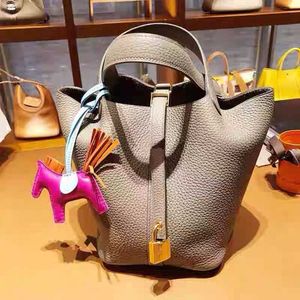 Factory Outlet Wholesale party Tote bags for sale Bag 2024 new vegetable basket women's bag leather bucket small high class handbag mother bride's wedding