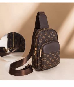 男性女性クロスボディバッグ高級デザイナーショルダーバッグ高品質ハンドバッグ財布デザイナーチェストバッグファッションレザーウエストバッグレタープリント小さな財布