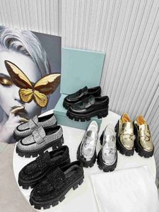 Scarpe Desinger Monolith Sneakers Scarpe casual da donna Mocassini con plateau Scarpe da ginnastica Cloudbust con strass Scarpa in pelle nera Sneaker con testa tonda grossa