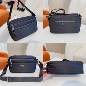 Akşam çantaları omuz çantaları kamera çantası lüks tasarımcı çantalar kadın çanta naylon crossbody çanta moda vintage deri çanta cüzdan 221209