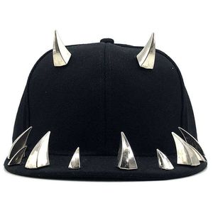 Ball Caps Erwachsene Hip Hop Bull Punk Rock Volle Spike Nieten Nieten Snapback Caps Männer Junge Coole Flache Erreichte einstellbare Baseball Hüte R230220 R230220