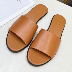 Kvinnor Flat Fisherman Sandals Shoes Classical Leather Half Drag 3D Casual Designer Letter tofflor Size35-43