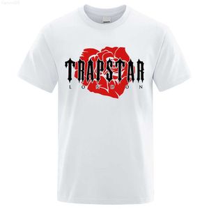 Мужские футболки розовые цветочные дизайны Trapstar London Printed Men Fitts Летняя хлопчатобумажная футболка Негабаритная топ-стрит Высококачественная фирменная футболка Z0221