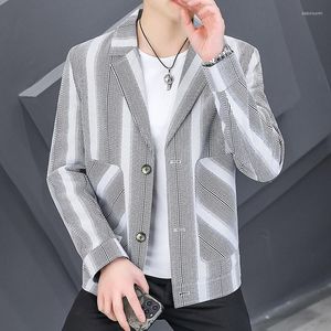 Men's Jackets Korean Fashion Striped Casual Jacket Men Business Social Outwear Coats Suit Collar Streetwear Windbreaker Clothing