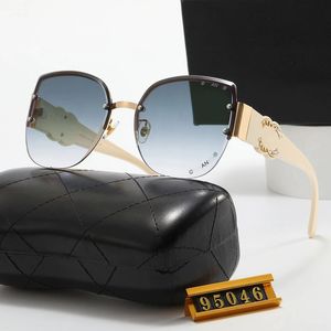 Óculos de sol de grife de luxo para mulheres óculos de sol polarizados moda estilo clássico outdoor blackout praia condução aplicável muito bonito bom bom