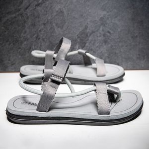 Сандалии Ladies Light 22 Летняя классическая пара Flipflops Men Beach Outdoor Personality обувь 230220