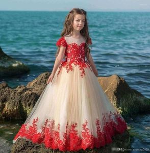 Girl Dresses Vestido Primera Comunion 2023 Senaste A-Line Lace-applikationer Kort ärm barnkläder för bröllop Pageant Flower Girls