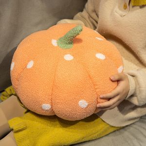 Plyschdockor söt polka dot pumpkin leksak kudde kudde halloween dekoration doll baby barn leksaker hem soffa dekorativ 230221