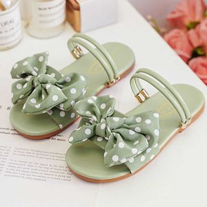 Sandaler sommar mode barn skor flickor flip-flops prinsessan sandalier barn sandaler för flicka öppen tå strand tofflor prickar csh1407