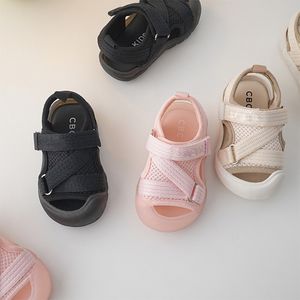 Сандалии летние детские сандалии модные кросс -ляпленка мягкая детская обувь Cool Boys Girls Bears Sandal