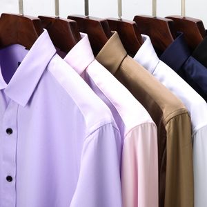 Erkekler sıradan gömlekler kırışıklık karşıtı olmayan upling ince esneklik uyumsuz erkek elbise rahat uzun kollu gömlek beyaz siyah pembe gri erkekler sosyal resmi gömlek 230222