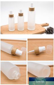 50 ml, 100 ml, 120 ml, 150 ml, flache Schulter-Sprühpumpenflaschen aus Milchglas mit Bambusdeckel für Hautpflege, Serum, Lotion, Shampoo, Dusche