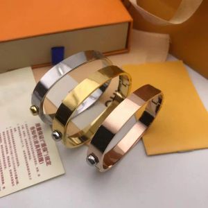 Schmuck-Designer-Goldarmband, Manschettenarmband, Roségold, Silber, Edelstahl, einfaches Kreuzmuster, Schnalle, Liebesschmuck, Damen- und Herrenarmband, Schmuckgeschenk