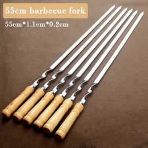 BBQ Grills 55cm BBQ Skewers Long Handle Shish Kebab Barbecue Grill Sticks Wood BBQ Fork Stainless steel Outdoor Grill Needle Bags 230221
