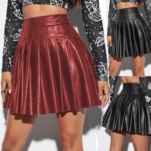 Vestido de duas peças 2023 Mulheres Cantura alta Aline plissout Skirt Girls punk gótico preto latex latex invisível zip mini saias chiques club wear 230222