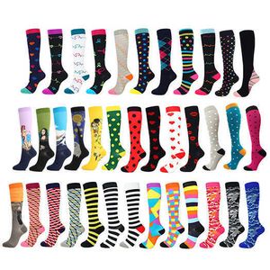 5 adet çorap Çorap 58 Stil Sıkıştırma Çoraplar Erkekler Kadınlar 2030 Mmhg Diz Yüksek Tıbbi Ödem Diyabet Varis Damarlar Maratonu Spor çorapları Z0221