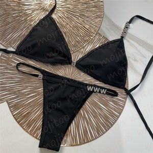 Bling Rhinestone Letters Badkläder Dam Sexiga Split Bikinis Charm Dam Strandkläder för semester