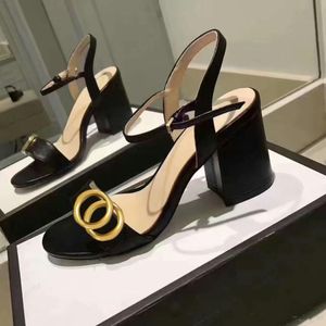 2023 Women Summer Luxury Brands Patent Leather Sandals Shoes Pop Heel Gold-plated Carbon Nude Black Red Pumps Gladiator Sandalia Party Womens Shoes 35-42