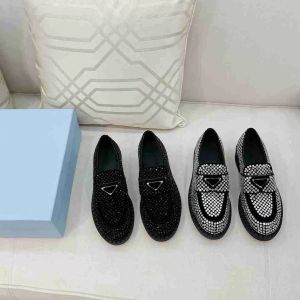 Box Prad 2021 üst tasarımcı Kadınlar tam elmas rahat ayakkabılar moda bayanlar deri metal toka loafer'lar lüks marka kadın açık sh bR ile