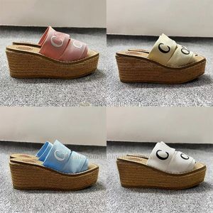 2023 fashion Slippers Sliders Slides for women Sandals Flat Woody Mules Desert Sand Black White Outdoor Mens Slipper Slide Slider Sandal Scuffs size 35-42