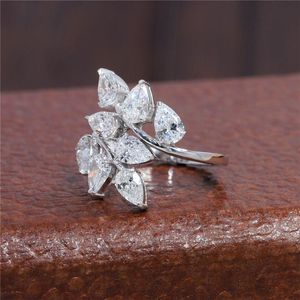 Cluster Rings RandH Solid 14K White Gold Pear 5 3mm Cut Flower Moissante Luxury Art Deco Twig Leaf For Women Party Fashion RingCluster