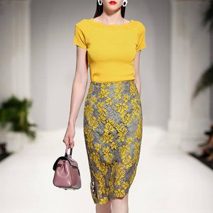 Two Piece Dress 2 Runwy Women Summer ets Slash Neck Knit Tops And Vintage Retro Floral Lace Long MidCalf Ladies Skirt Suits NS216 230222