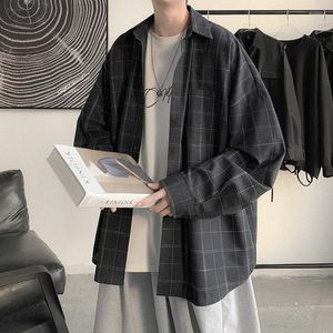 メンズカジュアルシャツ-YouthHarajuku Plaid長袖2023特大のヴィンテージボタンアップシャツ韓国のファッションハワイアンブラック