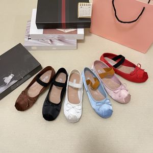 Miui designer Dance Scarpe estate incantesimi di scarpe casual Donne Ballet grassi vere seta Muller Brand Brand Classic Flats Flats Muli Comotti Abito Maresimi 3541 MI