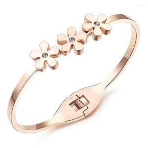 Bangle Snowflake Style Fashion Titanium Steel 316L Stainless Três pequenas flores podem abrir