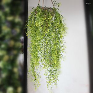 Flores decorativas 2pcs plantas artificiais cesta pendurada vime de vime curto tipo de plantas de casamento de decoração de parede