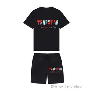 Sommaren ny Trapstar London Shooter kort￤rmad t-shirt kostym Chenille avkodar svart is smak 2.0 herrar rund hals t-shirt shorts 58