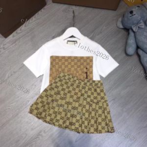 Ensembles de vêtements bébé filles costumes de créateurs enfants ensembles de vêtements de luxe filles jupe enfants ensembles de vêtements classiques lettre vêtements costumes à manches longues