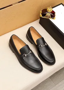 G17/30Modelo de luxo masculino sapato casual masculino sapatos de couro para homens mocassins tendência moda masculina vestido preto italiano sapato casual homem mocassins