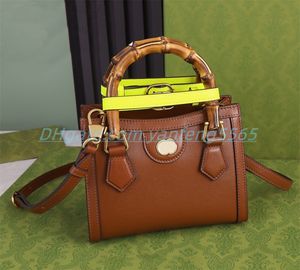 Kleine Designer-Tragetasche mit Bambusknoten von G Diana, Leder-Umhängetaschen für Damen, modische Umhängetaschen, neue trendige Handtaschen und Geldbörsen, Marken-Clutch-Taschen