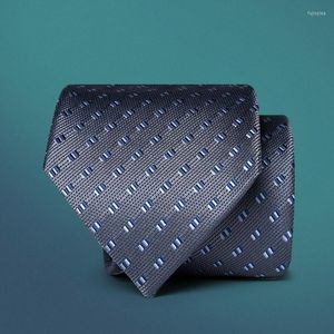 Bow Ties European męski krawat Modny Deep Blue Dot 8cm Tie