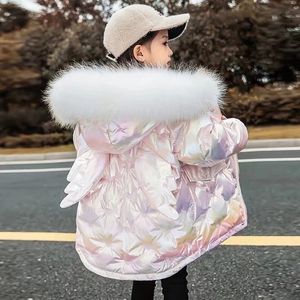 Kurtki zimowe dziewczęta płaszcze modne błyszczące skrzydło nastolatki zagęszcza się ciepło ubrania dla dzieci na 3-10 lat parkas 230222
