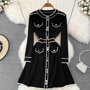 A-LINE 2023 Fashion Runway Dress Casual Holiday Summer Long kjol Kort ärm Diagonal krage skiktad tryckta veck veck vår och höstkvinnor retro